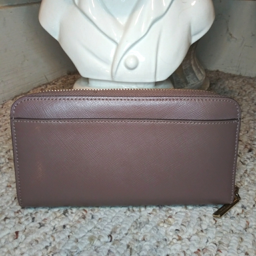 Kate Spade NWOT Taupe Large Leather Continental Zip Around Leather Wallet - Picture 7 of 13